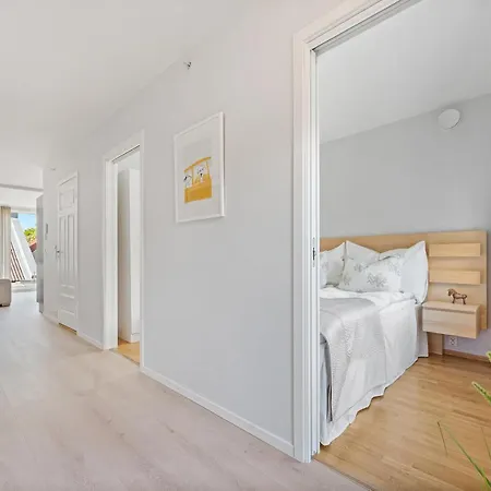 Apartment In Middle Of Center